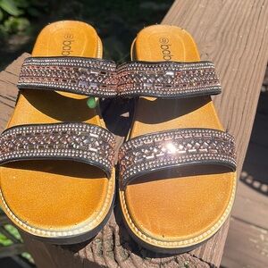 Babe jeweled sandals